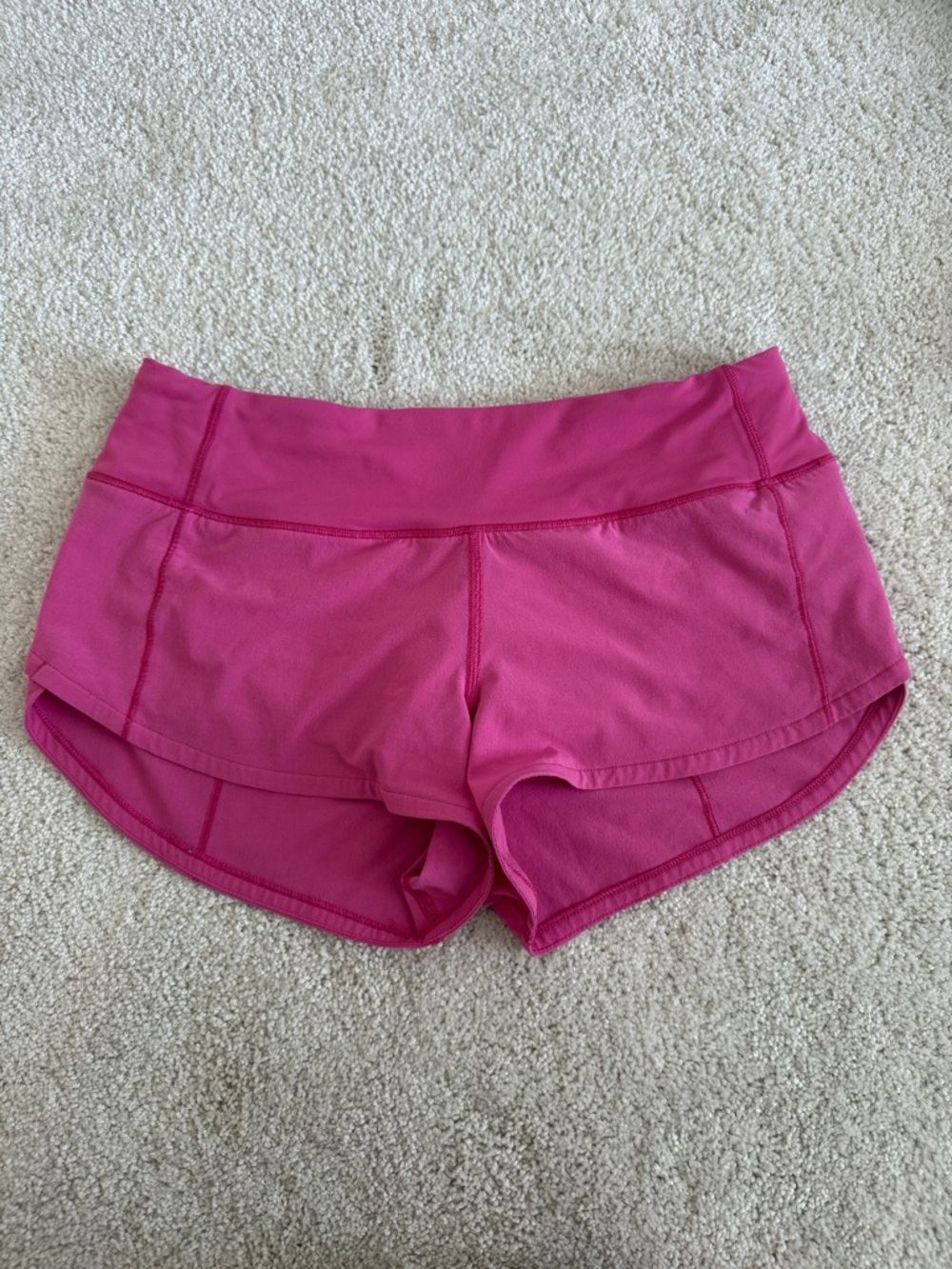 Pink lululemon speed up shorts 2.5" size 2